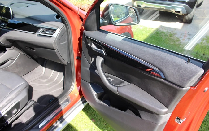 BMW X1 cena 99900 przebieg: 69000, rok produkcji 2019 z Piaski małe 596